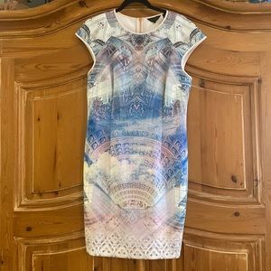 Ted Baker London Dress in a Ted Size 4 (US 10/12)